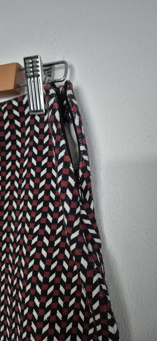 Mini spódniczka ze wzorem 38 M Mango