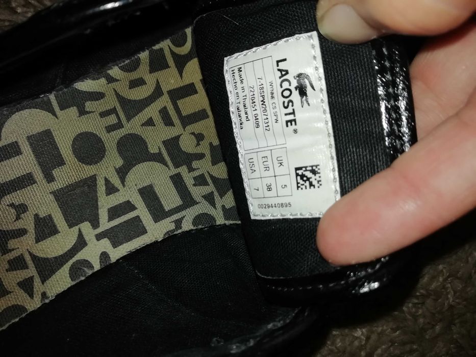 Buty damskie skórzane lacoste