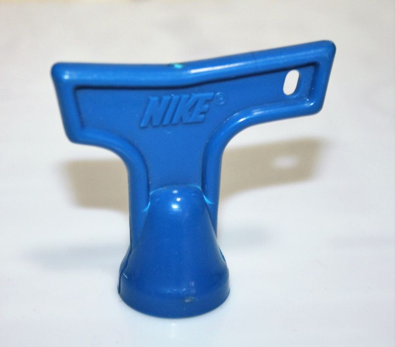 Chave Nike para chuteiras