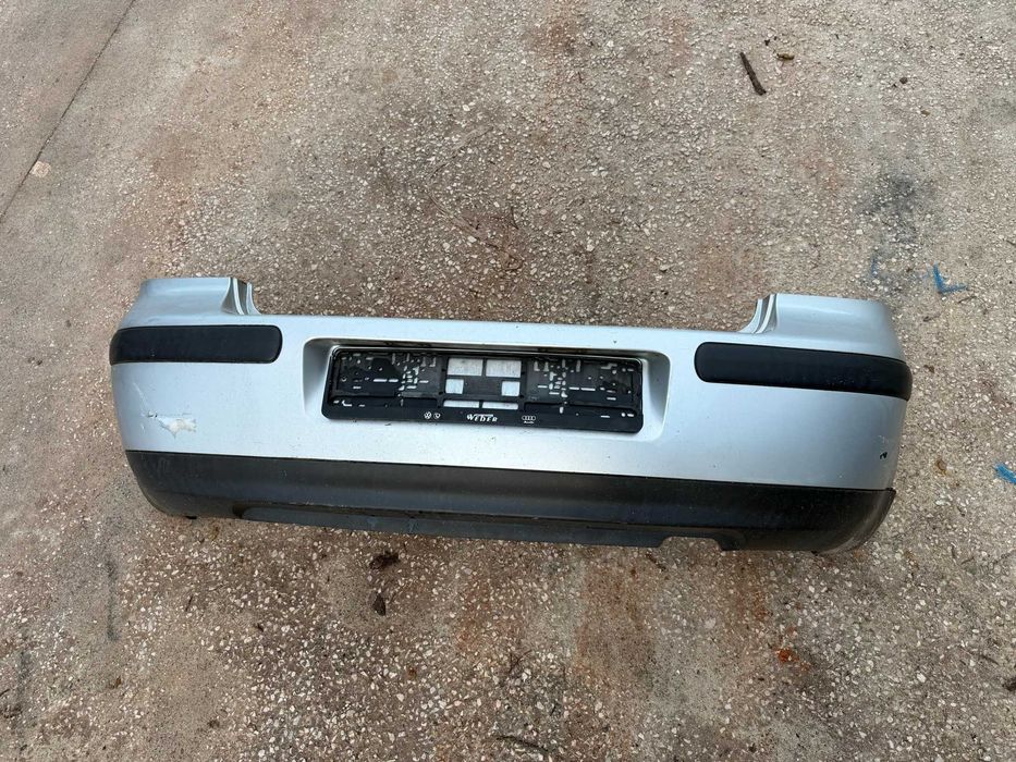 Peças Golf IV 1.4 90 cv desde 25 € — portas, capô e para-choques