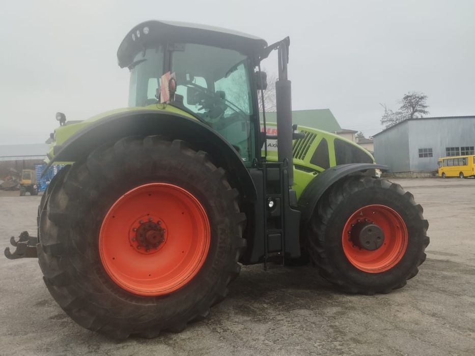 Трактор Claas Axion 950 2014 410 Продаж