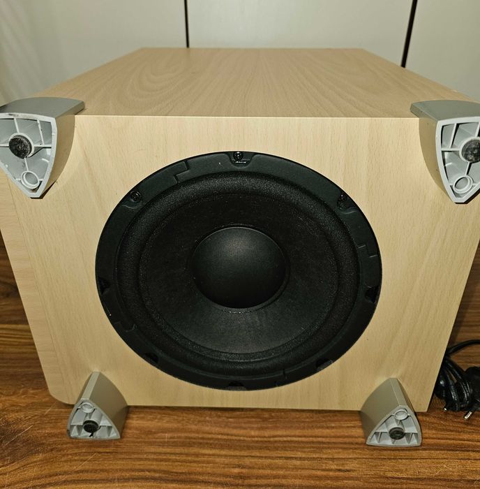 Subwoofer aktywny JBL SUB178 | 20 cm | 200W |