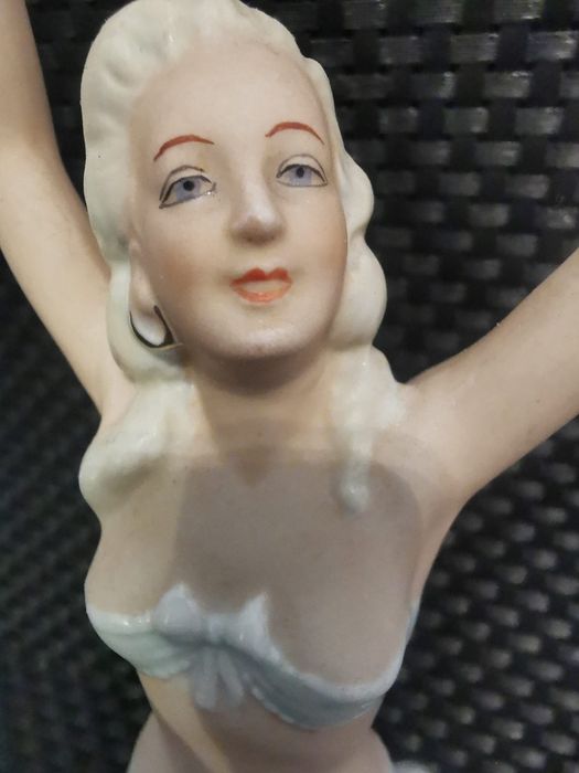 Porcelana Figurka Tancerki Schaubach Kunst 1953 r.