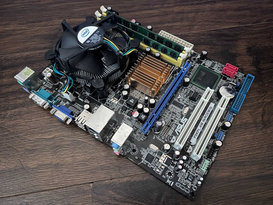 Выгодно! Комплект 4 ядра Intel Core 2 Quad Q9400/4GB DDR2 Гарантия!