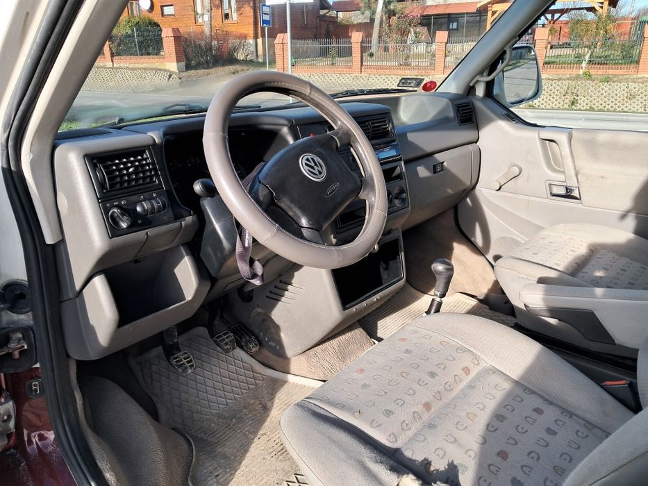 Vw Volkswagen Transporter T4 Caravelle 7os 2.5 TDI
