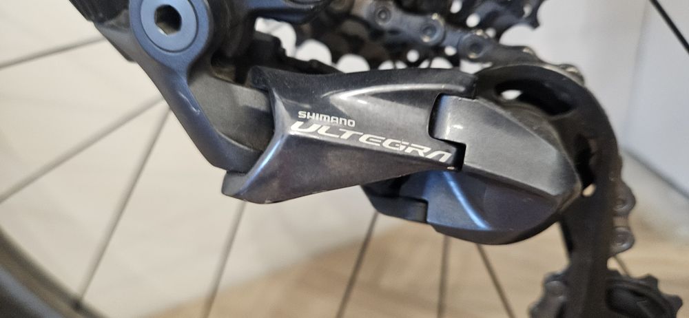 Rower canyon Aeroad CF SL