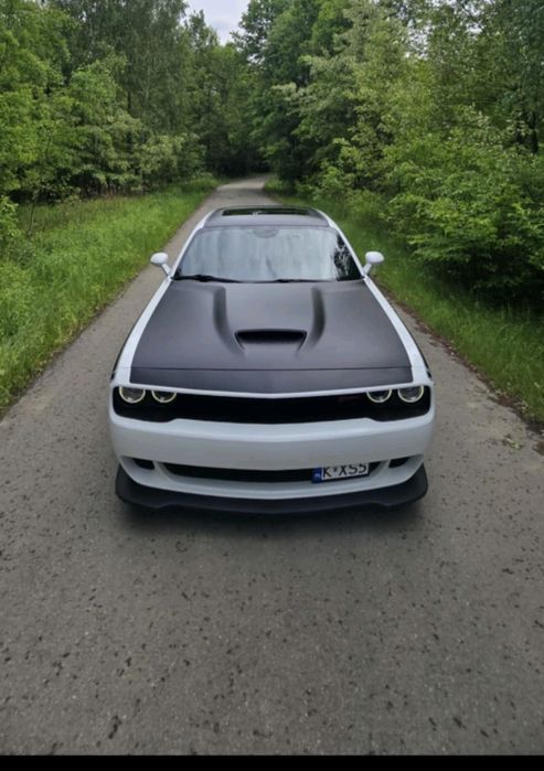Wynajem Dodge Challenger V8 oraz inne auta.
