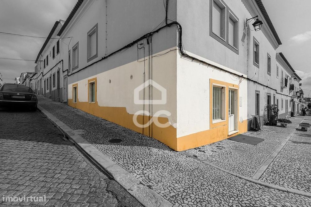 Espaço Comercial de 79 m² | Vila Viçosa, Évora
