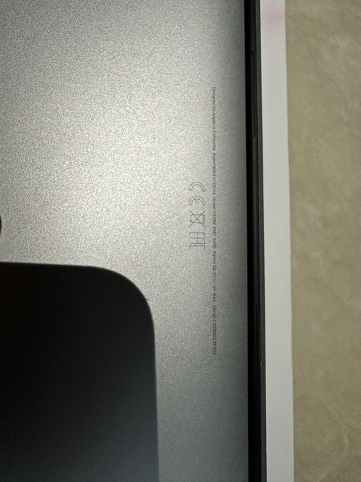 Продам MacBook Pro 2020 512gb