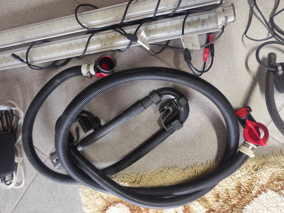 Aquário com todos os acessórios