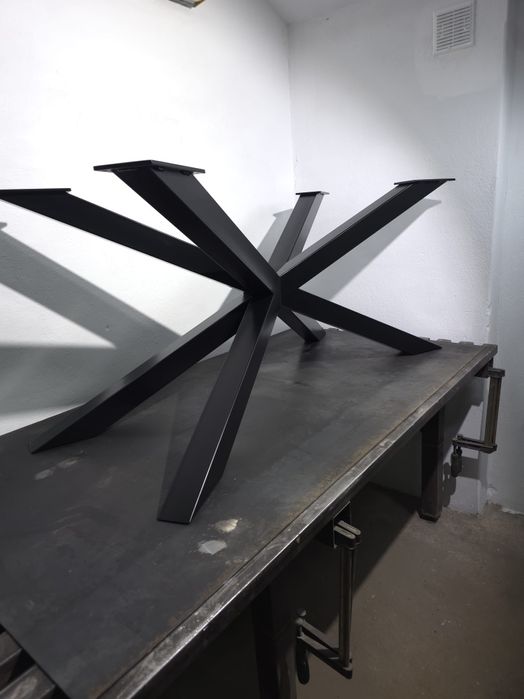 Stelaż stołu typu LOFT "pająk" o wymiarach 160x70.