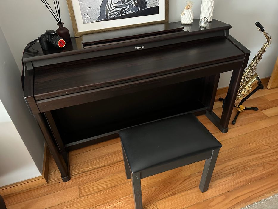 Piano Roland HP 530