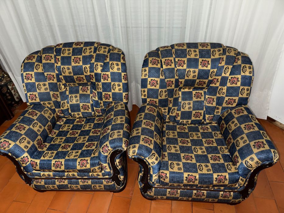 Sofá cama, 2 poltronas