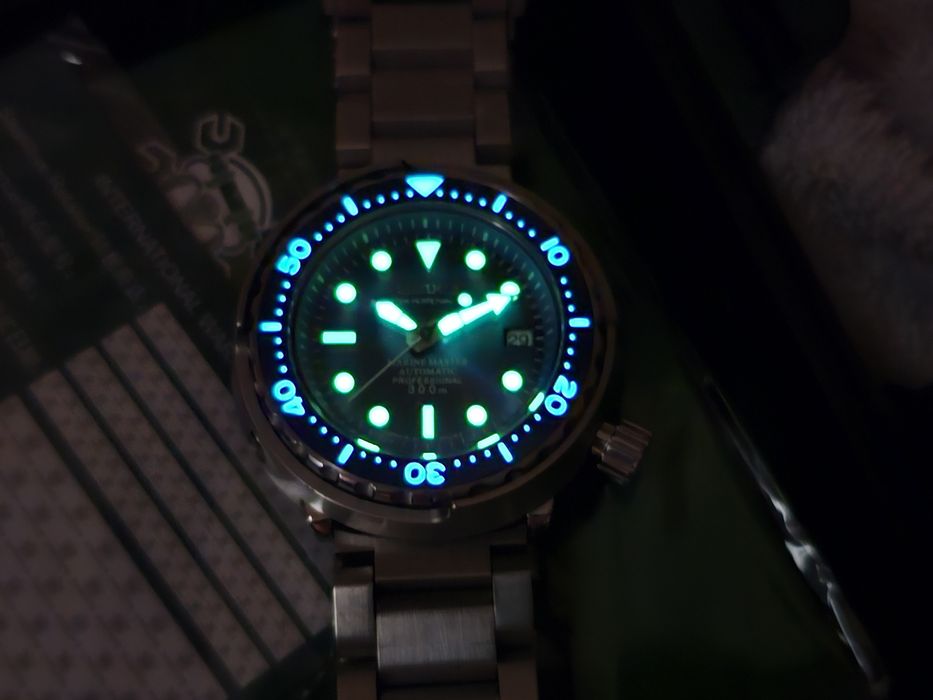 Seiko mod Tuna Marinemaster Diver 300m Steeldive szafir