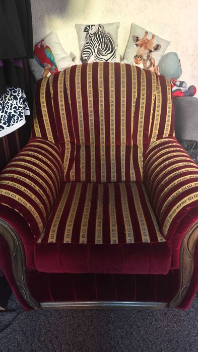 Меблі для дому або дачі