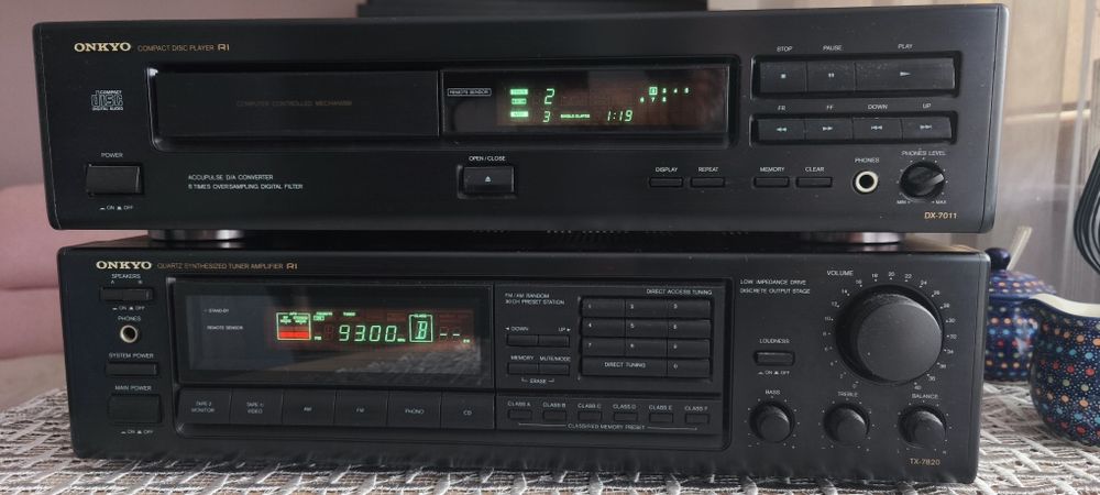 Onkyo - amplituner i CD