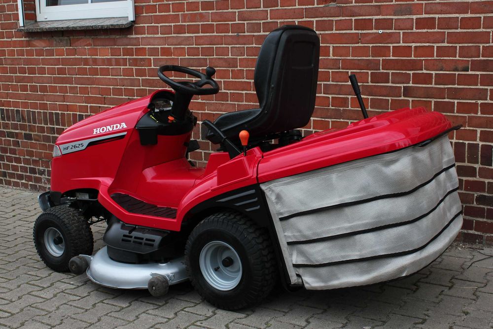 Honda 2625 V2 TRAKTOREK Kosiarka