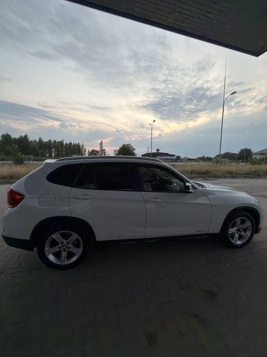 Продам BMW X1 2015