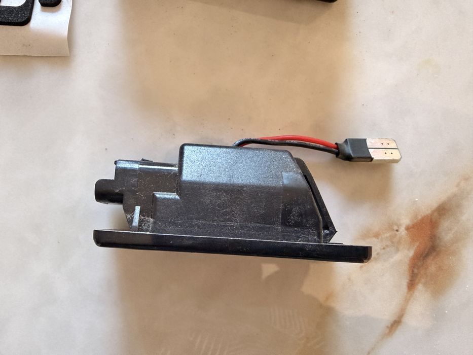 2 luzes LED Matricula Nissan Qashqai J10 J11