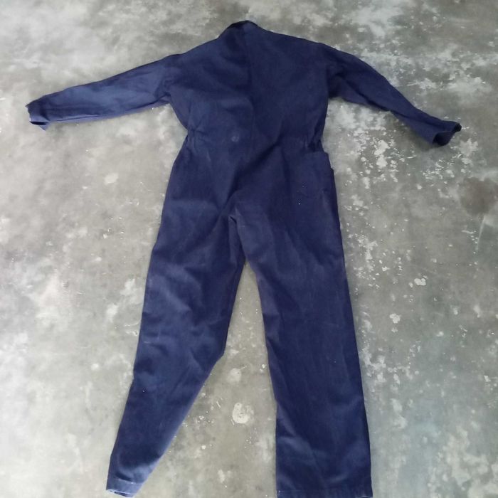 Fato de macaco, de  oficina, em ganga zul