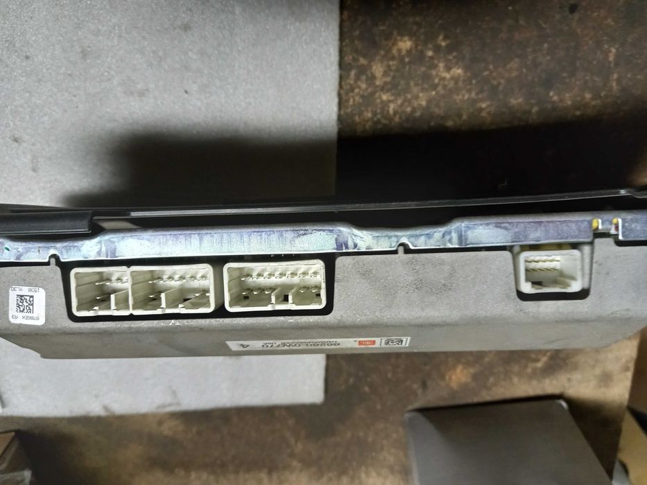 Усилитель звука JBL Toyota Land Cruiser 200 08-12 год.