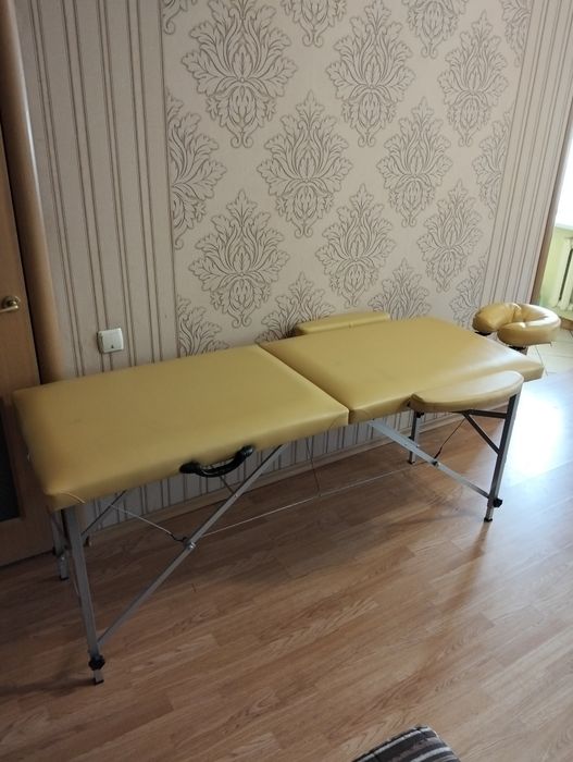 Продам массажный стол б/у