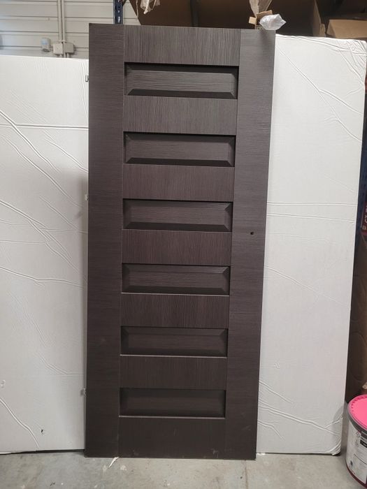 Skrzydła drzwiowe powystawowe, drzwi