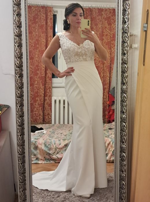 Suknia ślubna Viola Piekut elegancka i prosta rozm. S, M