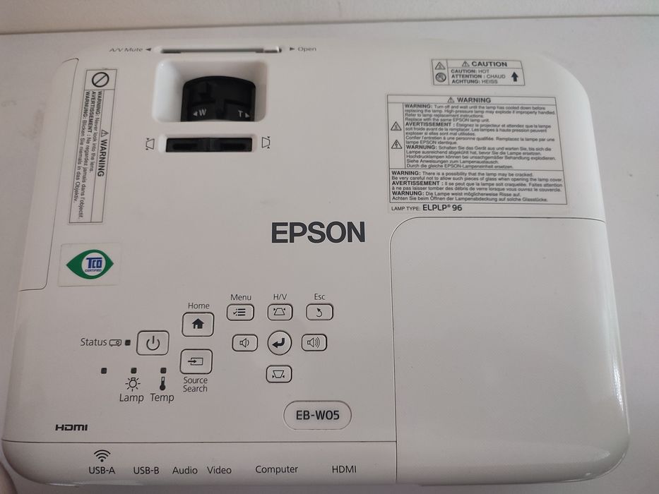 Projektor EPSON. Bardzo dobry stan!  . 3LCD. 3200 lumen ansi. 1280X800