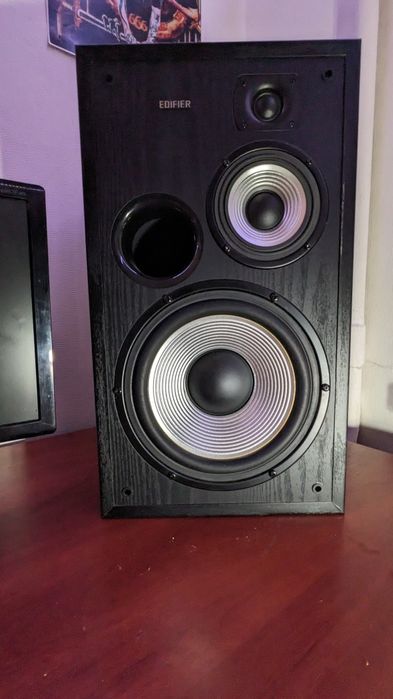 Колонки Edifier R2800