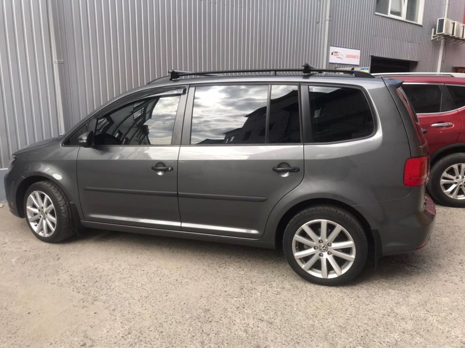 Сдам в Аренду автомобиль VW Touran 2017г ПОСУТОЧНО