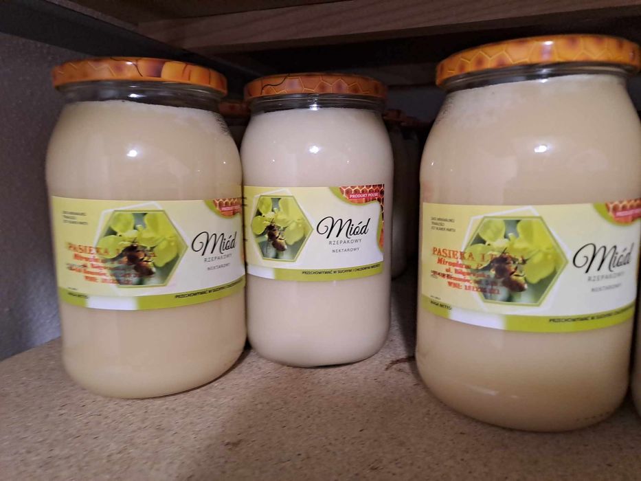 Miod z przydomowej pasieki