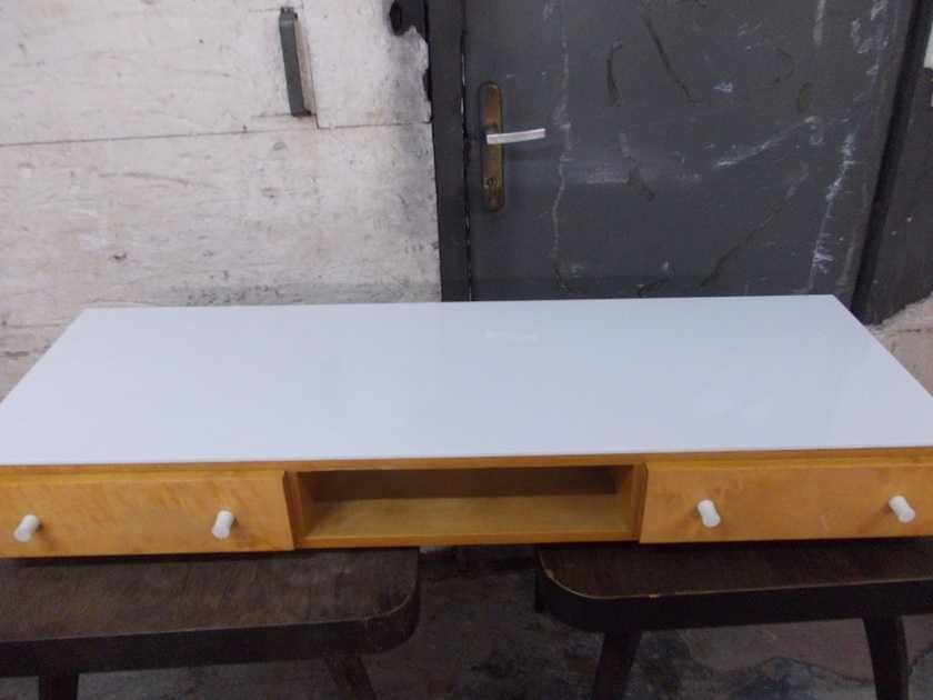 Biurko konsola projektu Mojmira Pozara UP Bucovice Czechosłowackie