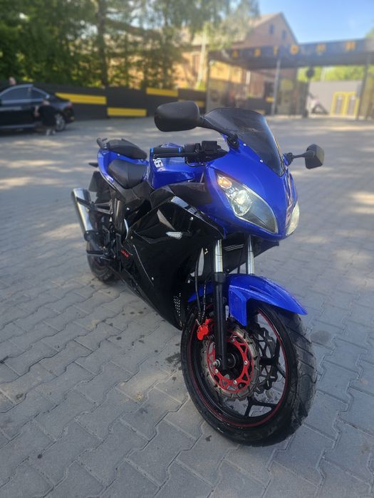 Viper V250F-2  | 4500 км | На документах | Стан сів і поїхав.