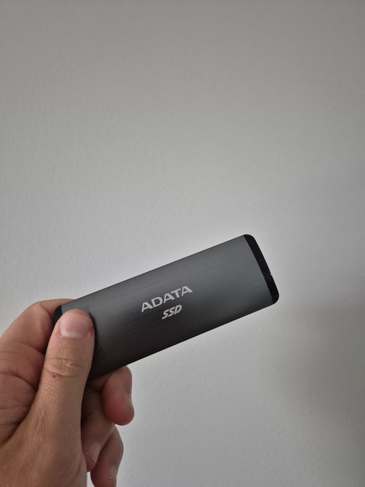 Dysk zewnętrzny 1tb sss adata stan bardzo dobry ekspresowa wysyłka