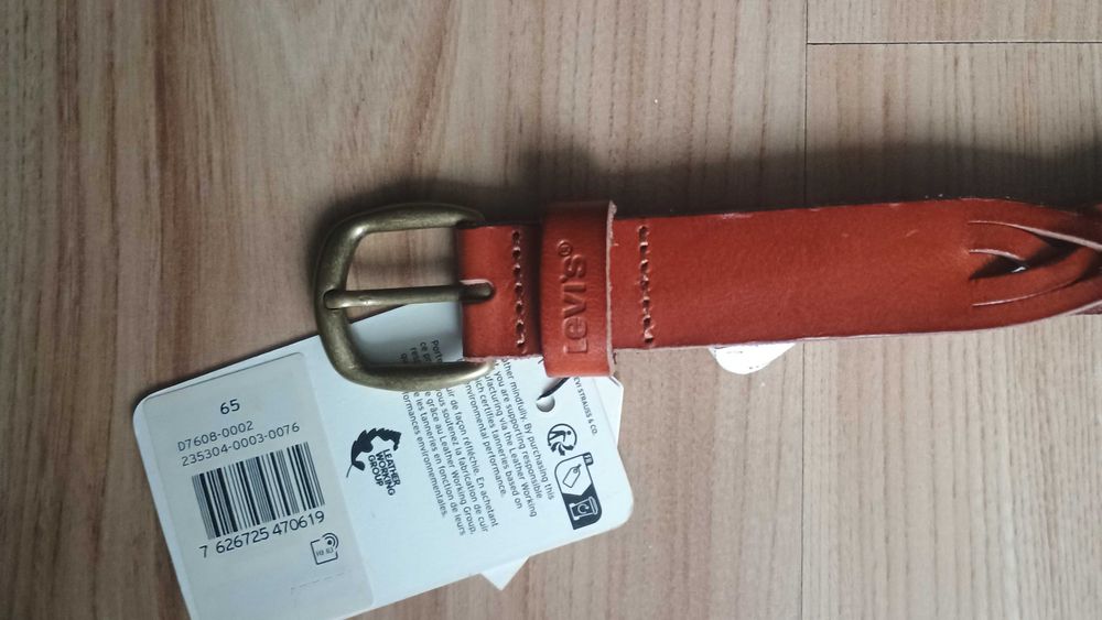 Levis damskie pasek Nowy