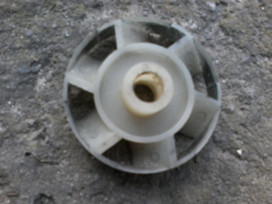 Крильчатка маленька б.у