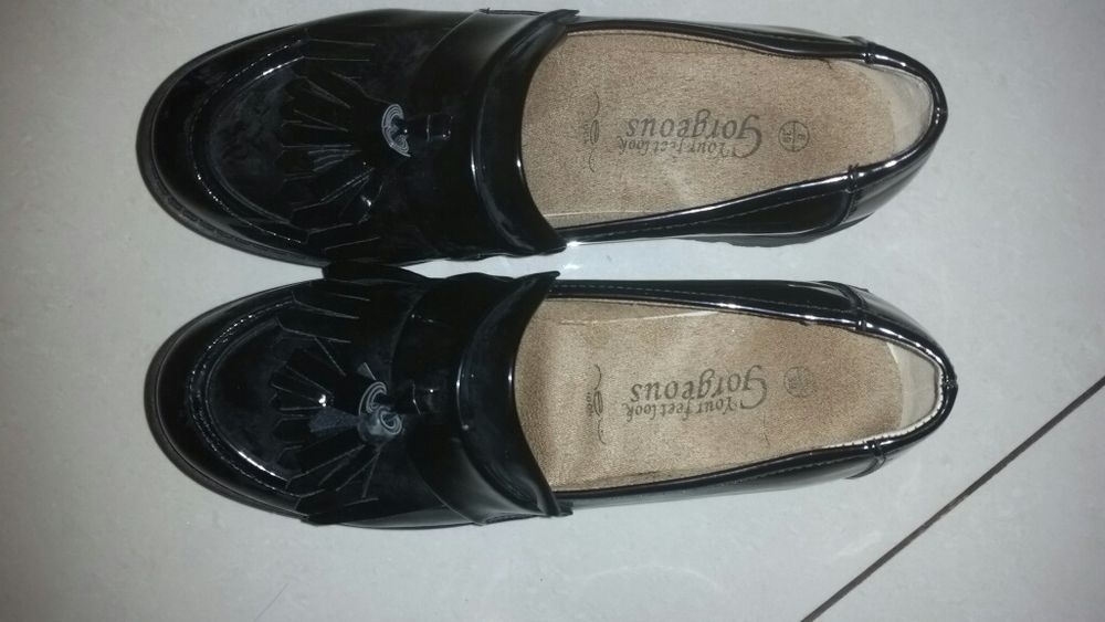 Nowe Buty mokasyny lakierki Gorgeous rozm. 39