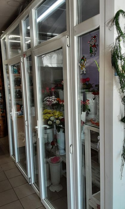 Холодильне обладнання для квіткового магазину