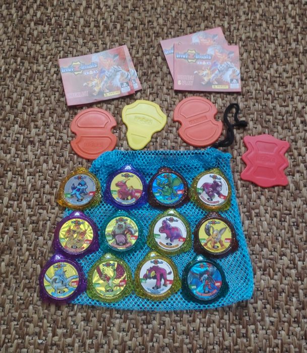 12 Tazos Invizimals Kraks Panini