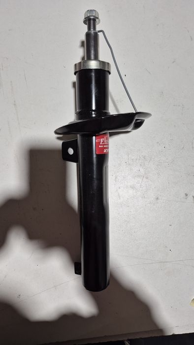 Amortyzator gazowy przód Audi Seat Skoda Volkswagen KYB 334 834
