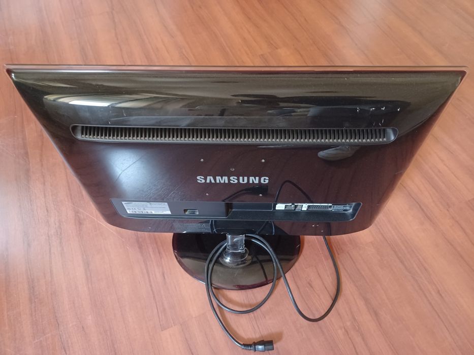 Monitor Samsung SyncMaster P2770HD 22"