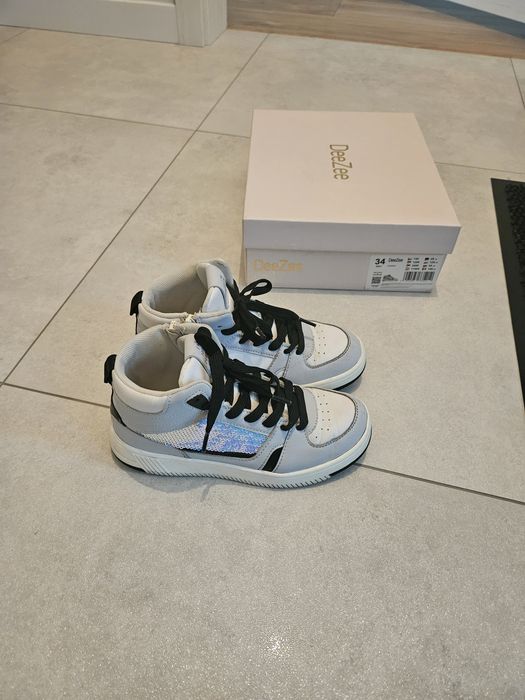 Buty dla dziewczynki