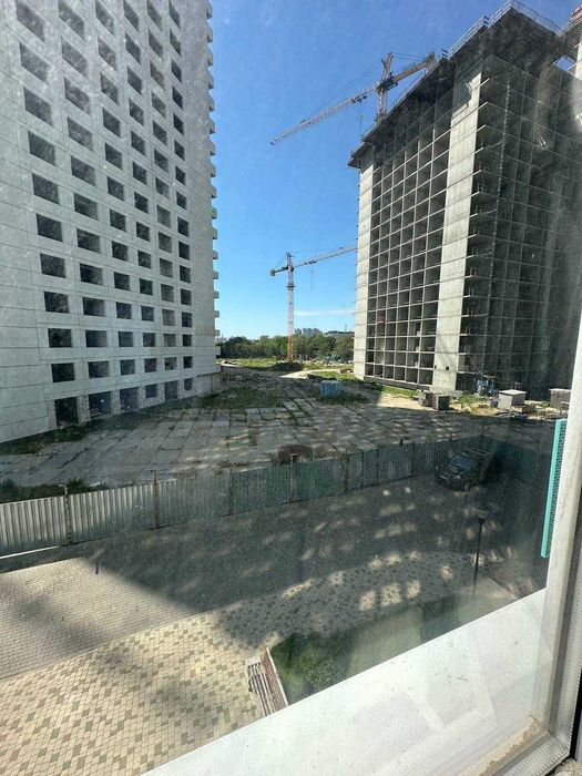 Продажа 2-комн квартира в ЖК Альтаир 3 поверх 68м за 51000уе