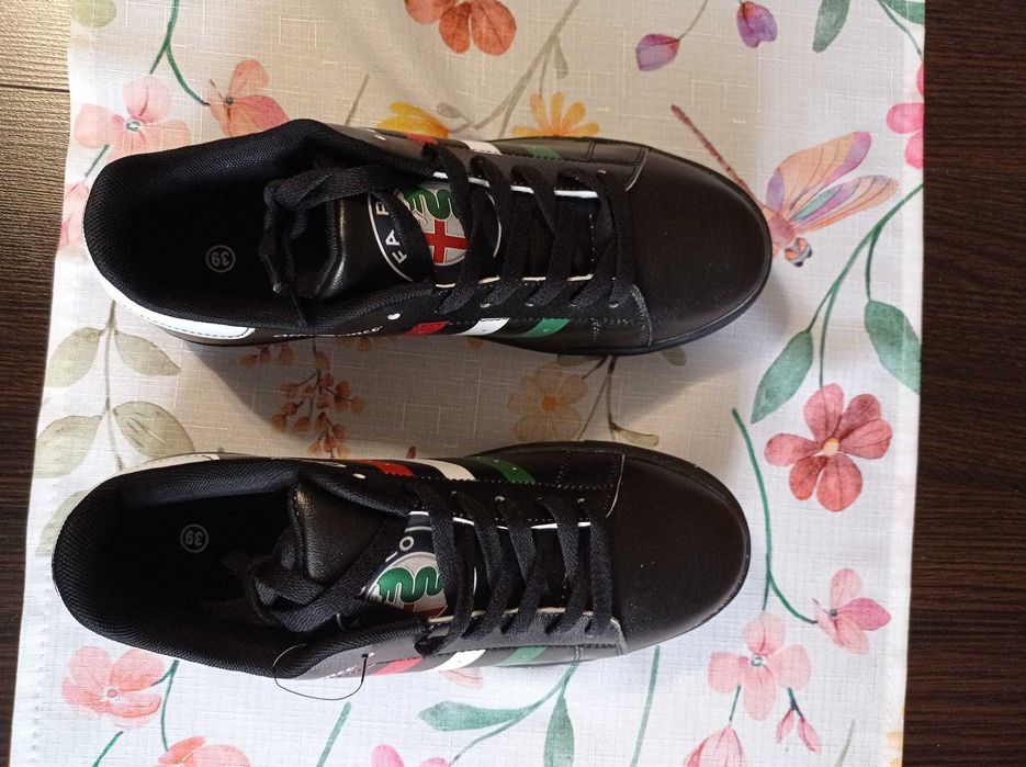 Buty sportowe Alfa Romeo