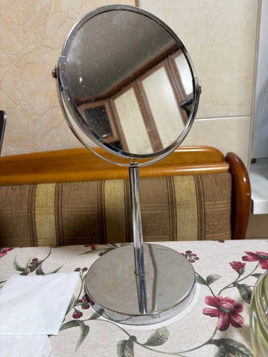 Дзеркало металическое