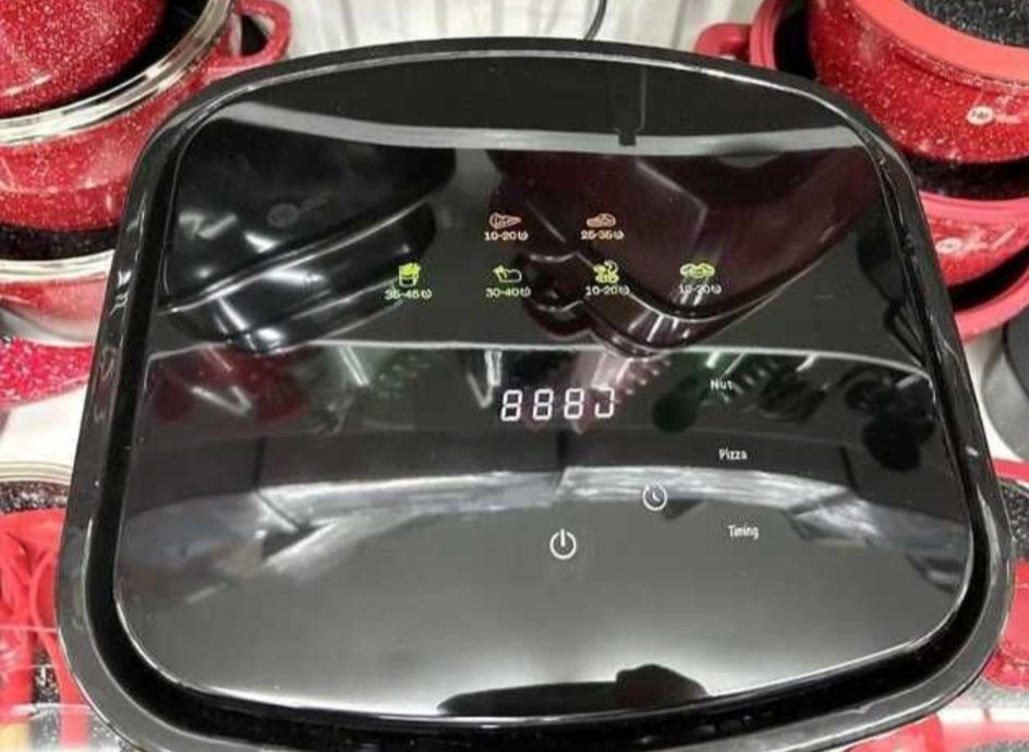 Продам аерофритюрницю. У використанні була 1 раз. Стан ідеальний.