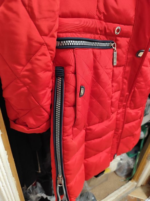 Пуховік розмір S-M