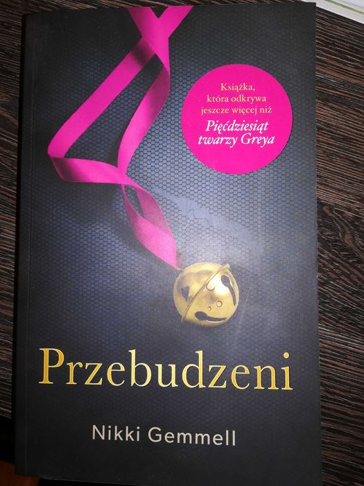 Przebudzeni Nikki Gemmell Romans