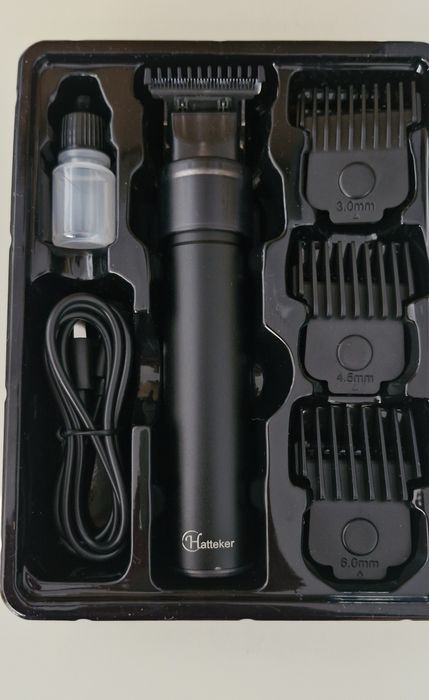 Profesjonalny trymer do brody Hatteker